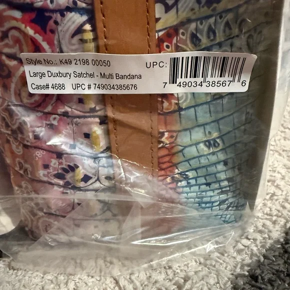 NWT BRAHMIN LARGE DUXBURY MULTI BANDANA 
“ONLY OPENED TO TAKE PHOTOS” - Picture 14 of 15